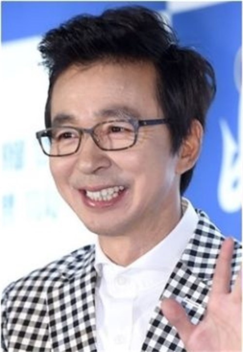 金國振 Gook-jin Kim