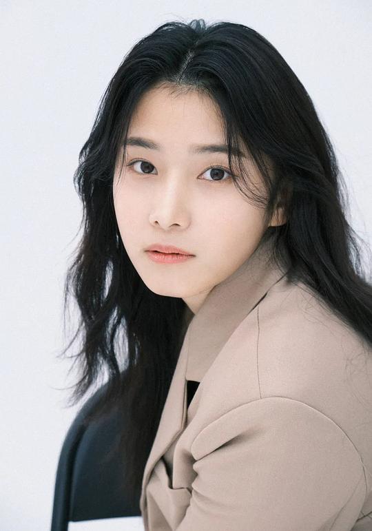 韓允智 Yun-ji Han