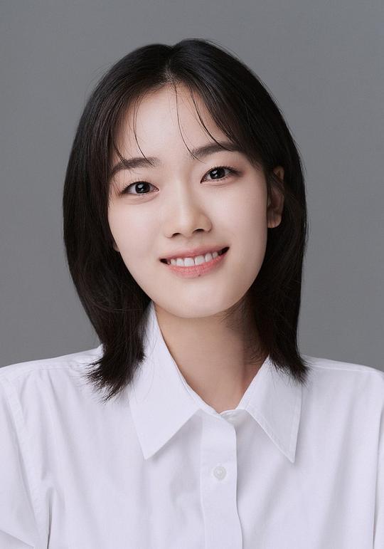 黃賢貞 Hwang Hyun-jung