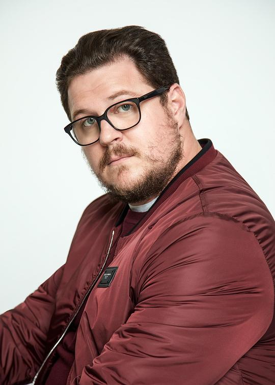 卡梅隆·布萊頓 Cameron Britton