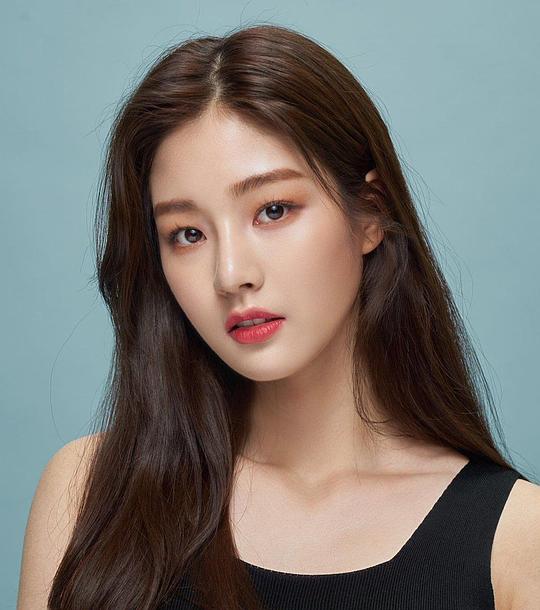 申藝恩 Yu-eun Shin