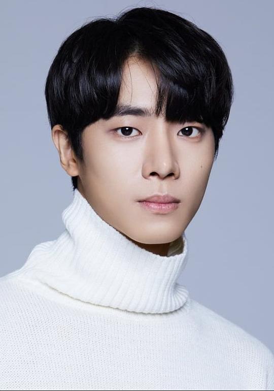 秋泳愚 Young Woo Chu