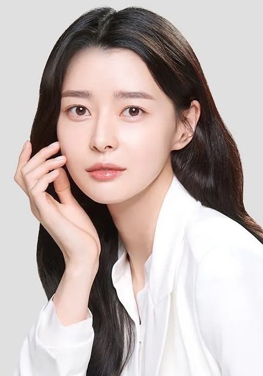 權娜拉 Na-ra Kwon