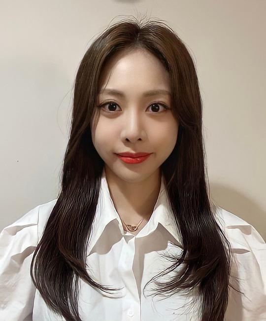 洪恩智 Hong Eunji