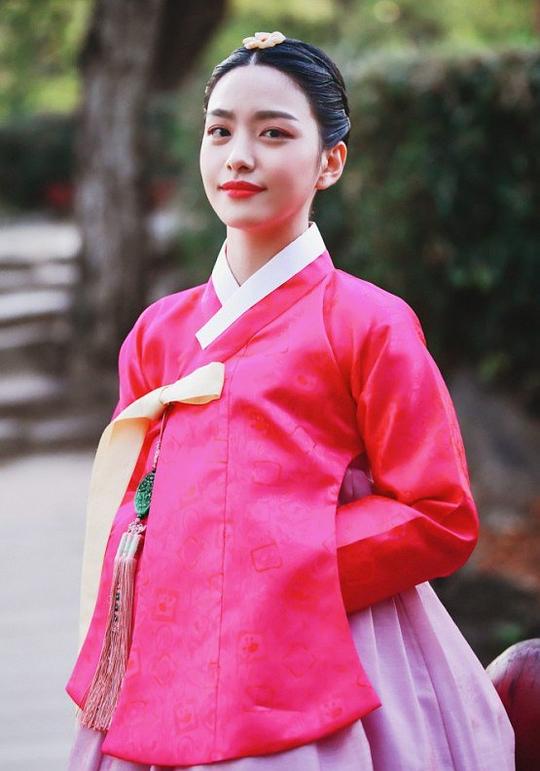 李孝彬 Lee Hyo-Bin