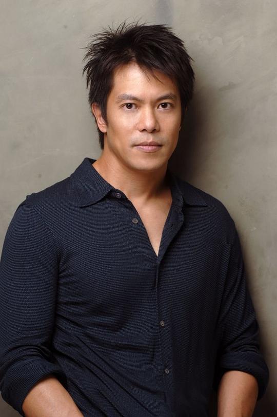 文峰 Byron Mann