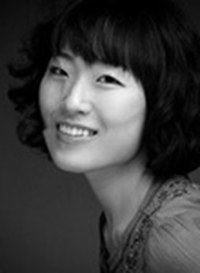 李艾秀 Ee-soo Lee